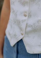 Pompon waistcoat pattern / Free PDF pattern