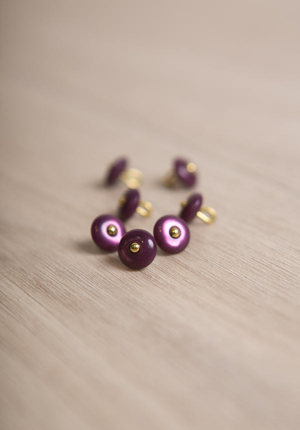 Plum Wink Sewing Button with shaft 10 mm