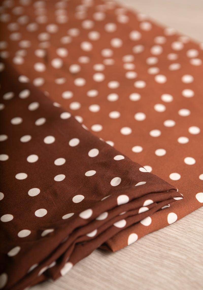 Poplin viscose Lunares - by 10cm