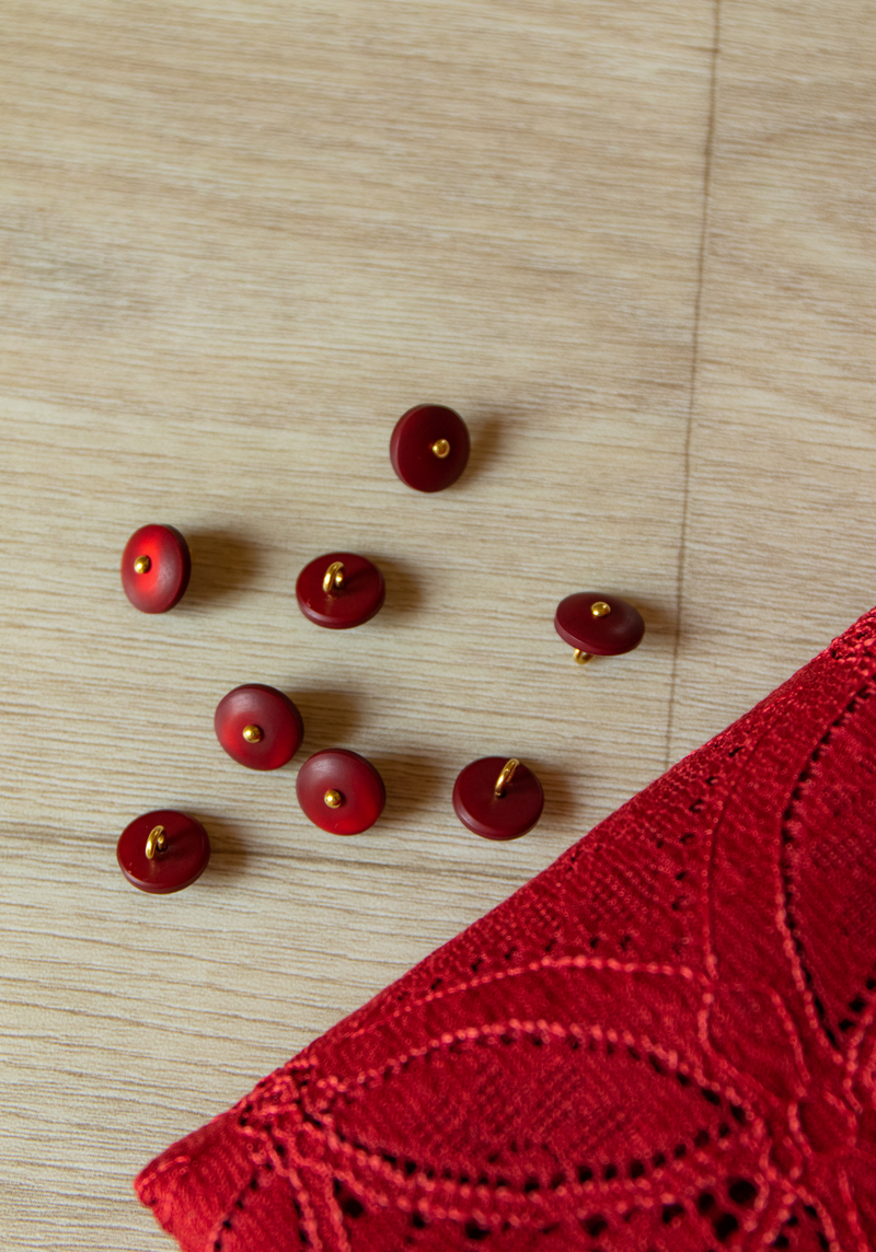 Wink Matte Rouge Cherry Shaft Button 10 mm