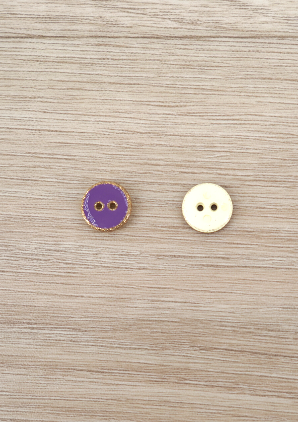 Ultra Violet Button with Gold Glitter 12 mm