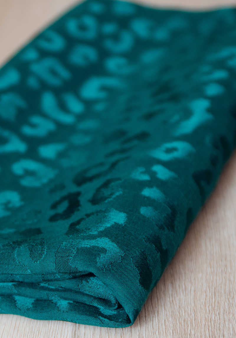 Léo Viscose Jacquard Fabric - Several colors