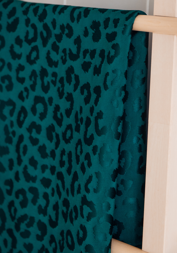 Léo Viscose Jacquard Fabric - Several colors