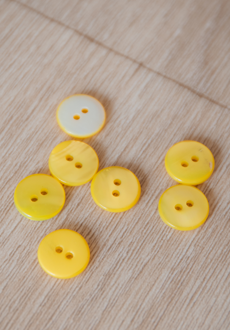 Jaune Fizz Mother-of-pearl Button 11 mm